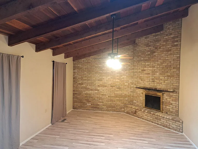 2331 Siesta Ln — Photo 6