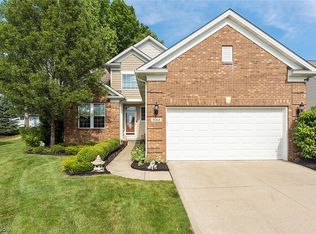 9068 Eldorado Trl, Strongsville, OH 44136