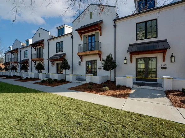 2207 Paul W Bryant Dr, Tuscaloosa, AL 35401