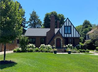21683 Lake Rd, Rocky River, OH 44116