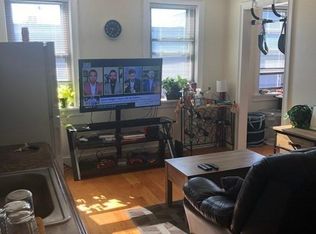 247 E St #3R, Boston, MA 02127