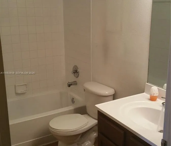 7640 Westwood Dr — Photo 6