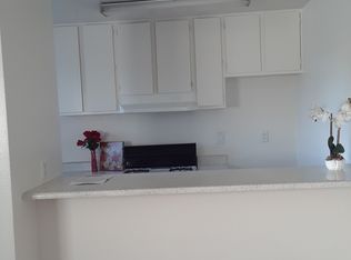7365 Lennox Ave #220, Van Nuys, CA 91405