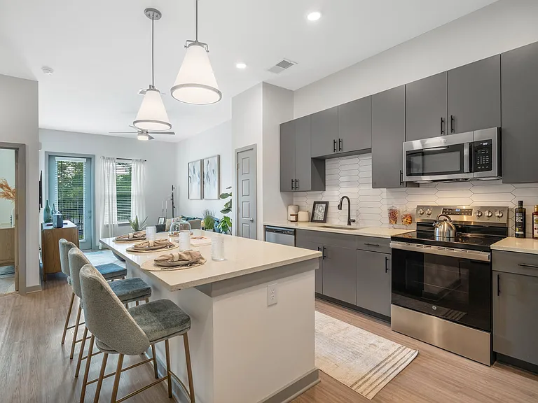 Populus Waterside Apartments — Photo 15