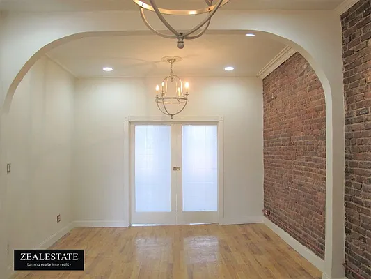 Rented by ZealEstate Group Inc | media 37