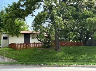 104 Nashua Rd, Liberty, MO 64068