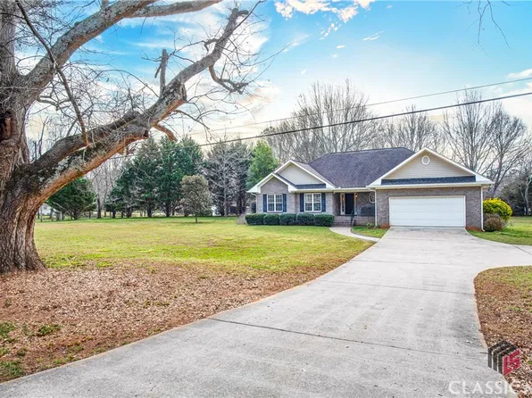 446 Smithonia Road, Winterville, GA 30683