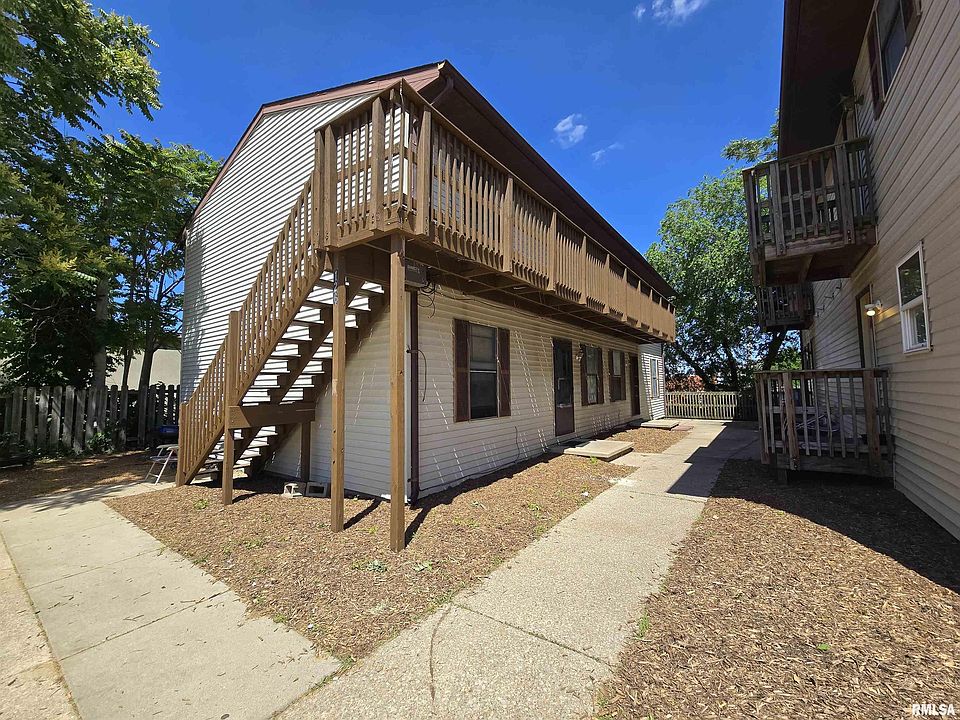 2nd image of 122 N Parker Ave