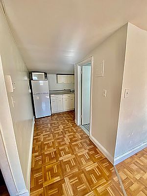 4th image of 59 Grove St #3