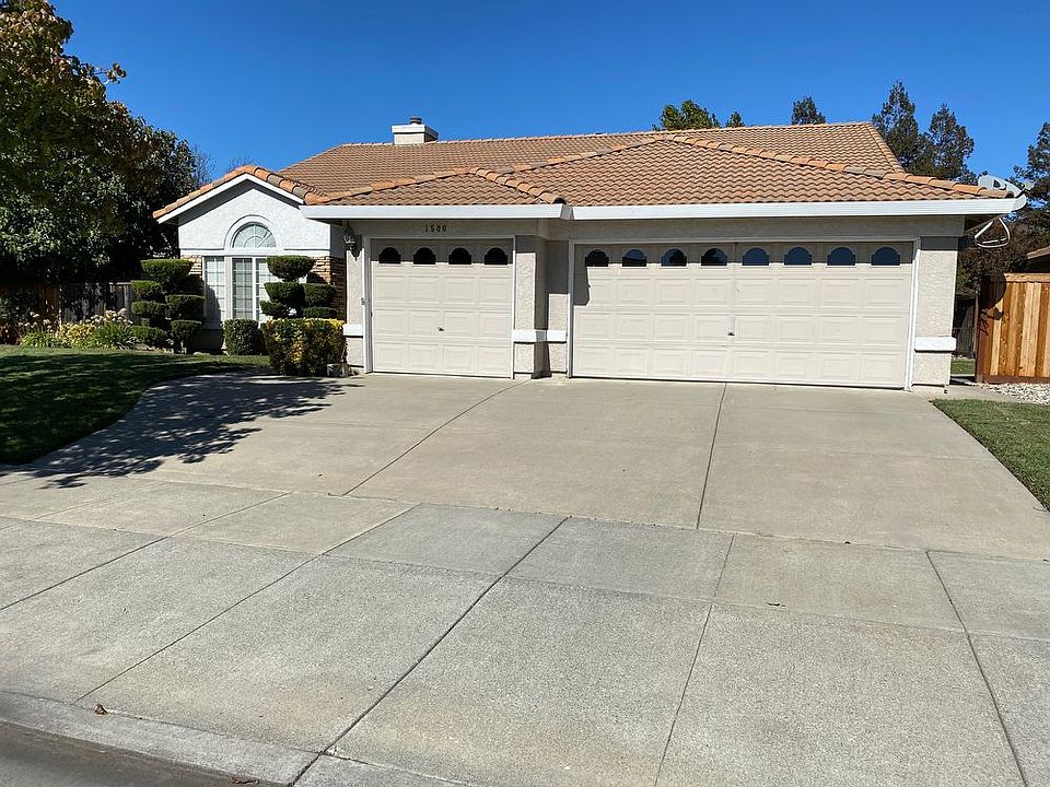 1st image of 1500 Mariposa Way