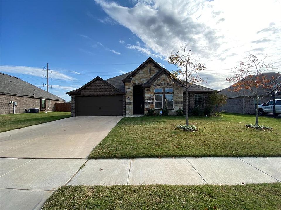 1st image of 1537 Blue Lake Dr