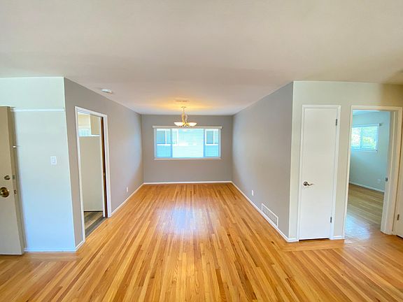 2nd image of 215 Waverley St #4