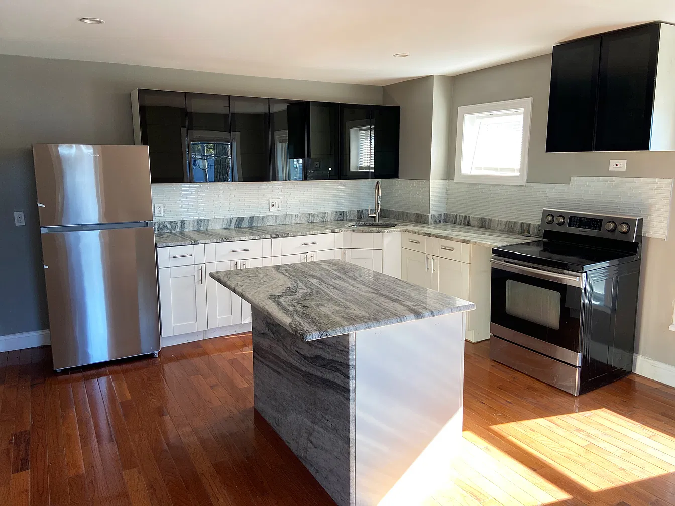 190 W Lehigh Ave — Photo 4