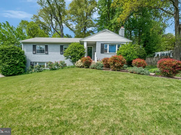 6246 Diamond Dr, Falls Church, VA 22044