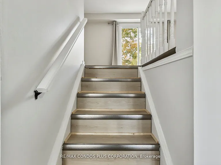 294 Fergus Ave #2 — Photo 8