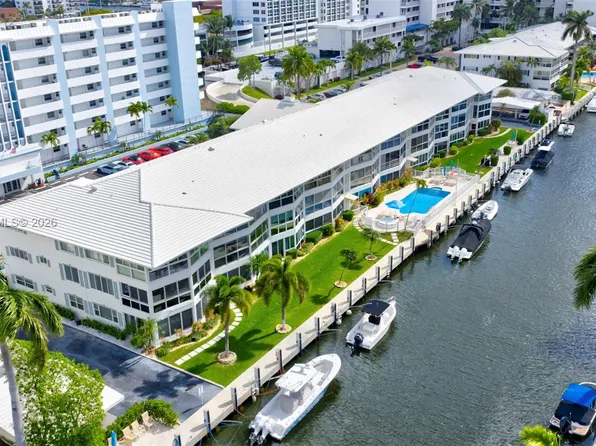 3050 NE 48th St APT 210, Fort Lauderdale, FL 33308