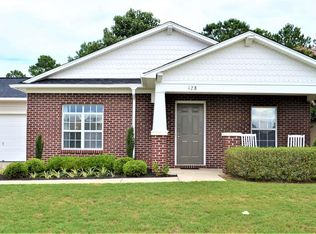 128 Oakpointe Dr, Lexington, SC 29072