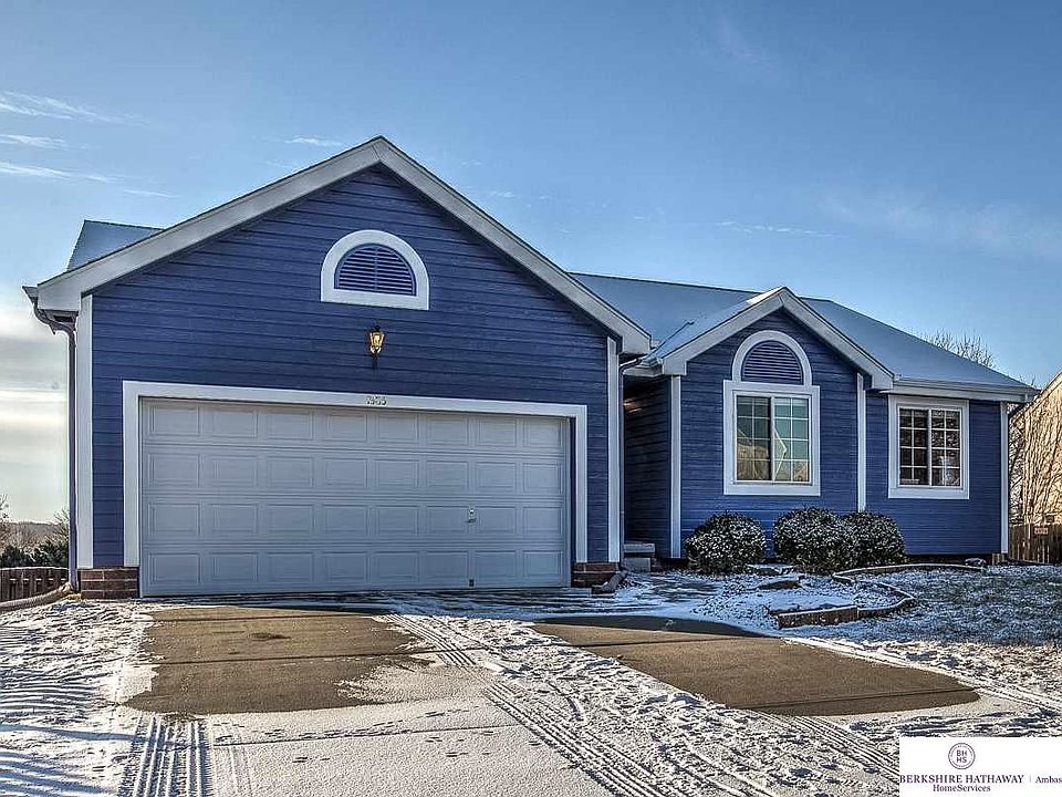 1st image of 1905 Arlington Cir