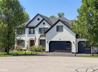 3517 Oakleaf Ln, Crystal Lake, IL 60012