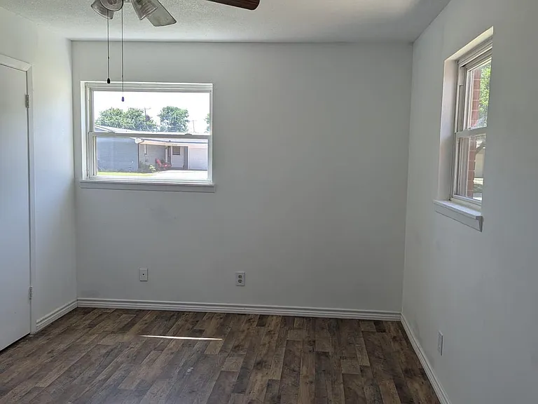 5309 Oregon Trl — Photo 6