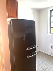 Rented by Chana Ofek, LREB