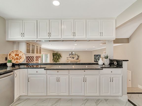 4th image of 40832 Ondina Pl