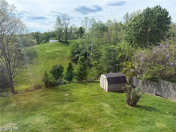 4th image of 609 Jewell Rd