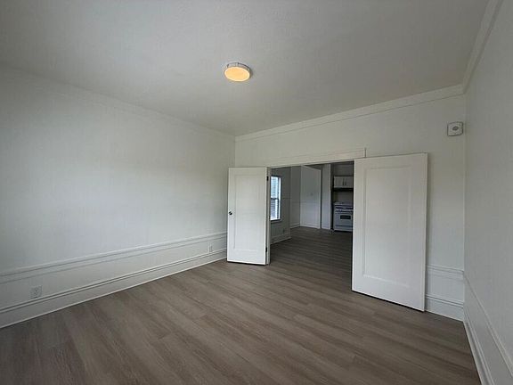 5th image of 71 10th St APT 302