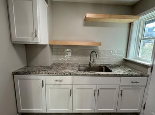 527 S 31st St APT 1, Omaha, NE 68105