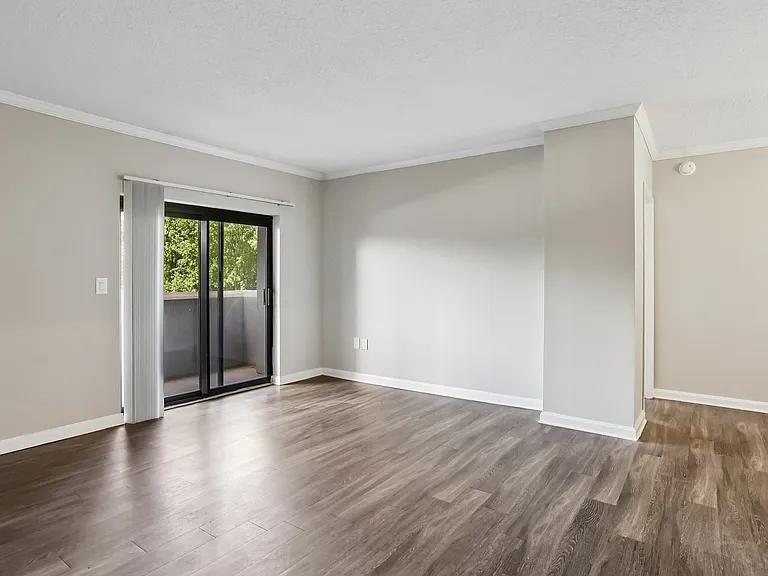 ReNew Perimeter View — Photo 11