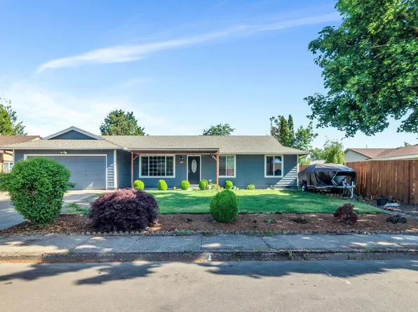 4789 Castle Dr NE, Salem, OR 97301