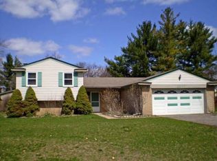 2960 Walmsley Circle Dr, Lake Orion, MI 48360