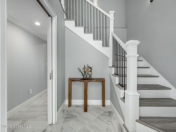 2nd image of 1923 Highway A1a APT B1