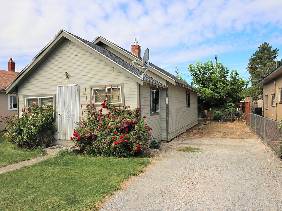 1st image of 804 S Wapato Ave