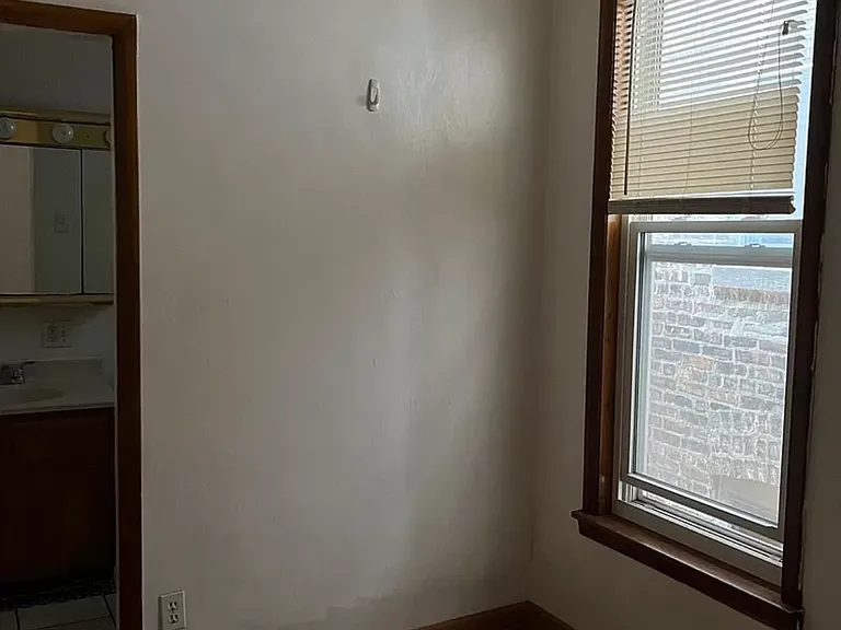 3041 S Lowe Ave #2 — Photo 10