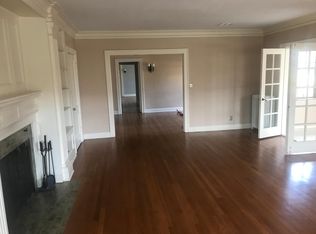 1116 Ward Pkwy #2, Kansas City, MO 64112