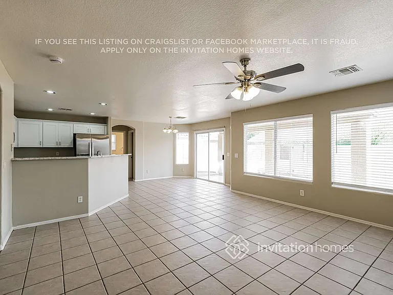 15324 W Watson Ln — Photo 5