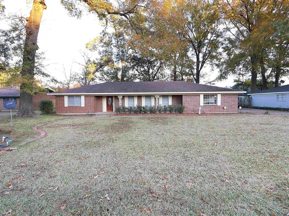 4102 Woodway Dr, Monroe, LA 71201