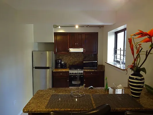 Rented by Urban Living | media 40