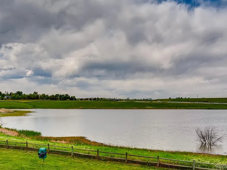Fall at the reservoir