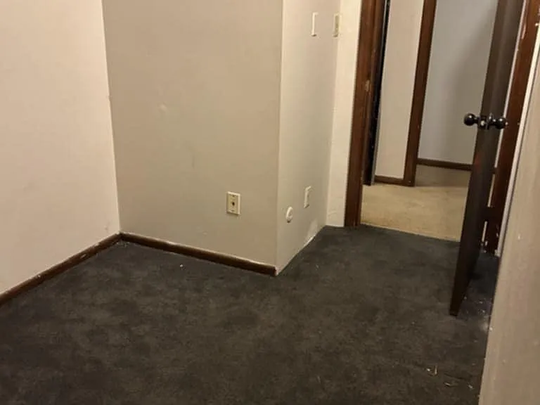 SMALL BEDROOM