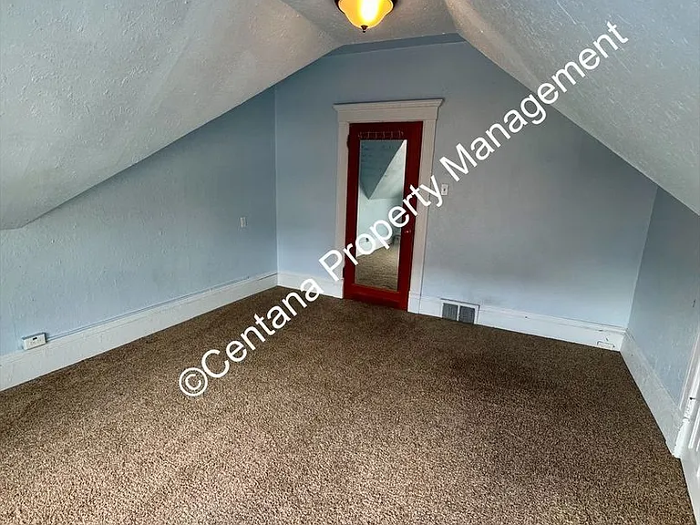 800 W Galena St — Photo 41