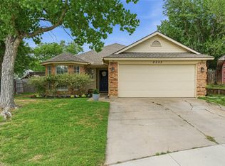 6245 Firebird Dr, Watauga, TX 76148