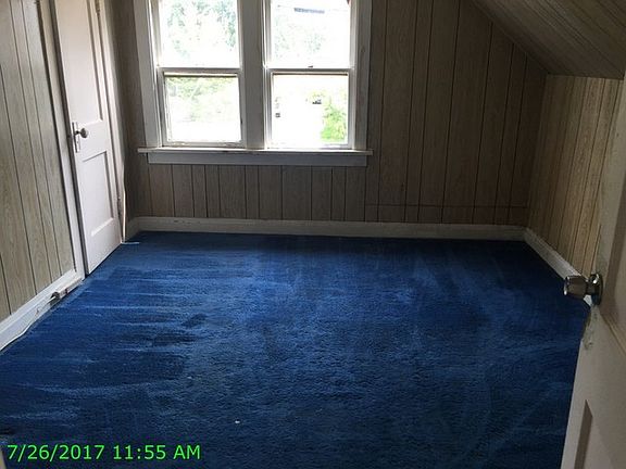 4th image of 402 S Jackson St
