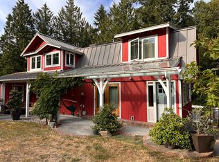 8868 NE Wardwell Rd, Bainbridge Island, WA 98110