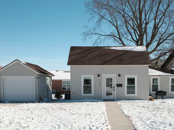 115 Dover Ave NE, Orange City, IA 51041