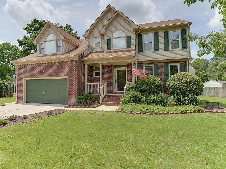 1st image of 604 Aguila Dr