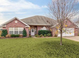 641 Paint Ln, Centerton, AR 72719