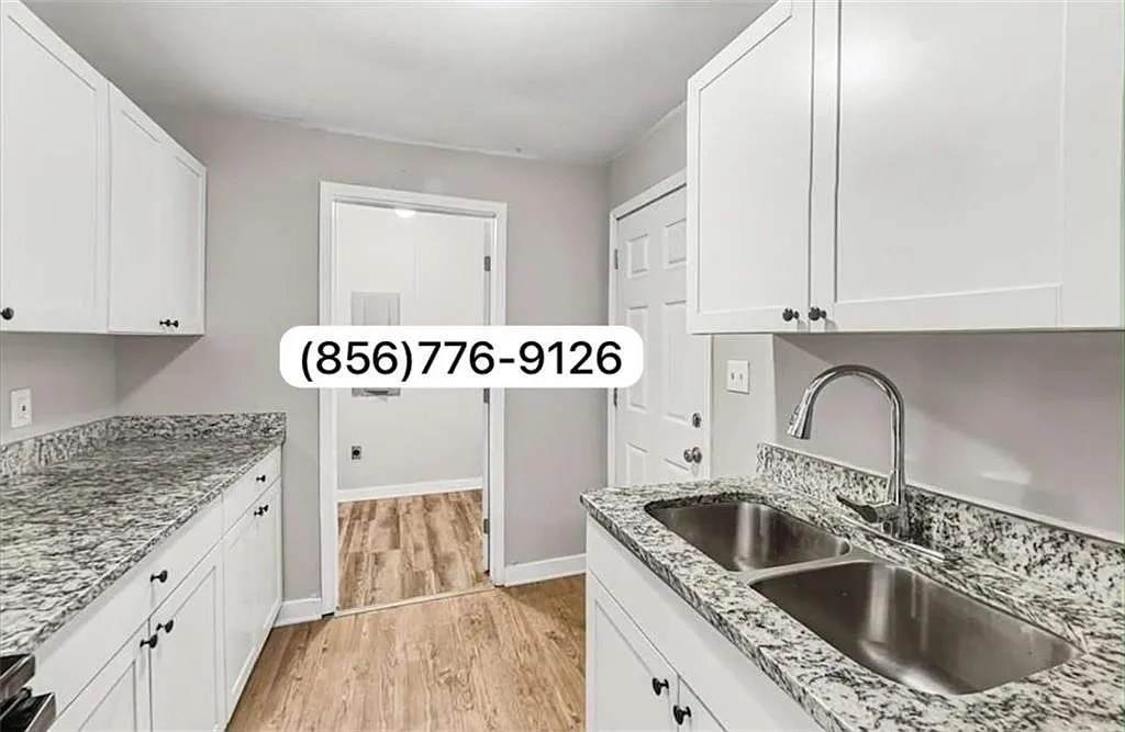 3 bed, 2.0 bath, 1094 sqft, $1,190 — Photo 3