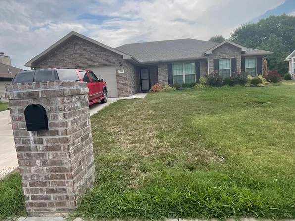 705 Elliott Dr, Carl Junction, MO 64834